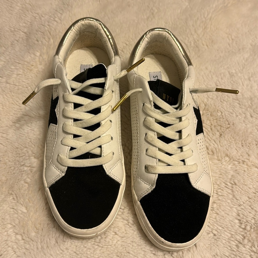 Starling slip on sneaker